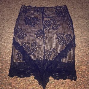Lace black/Tan skirt , Size Small